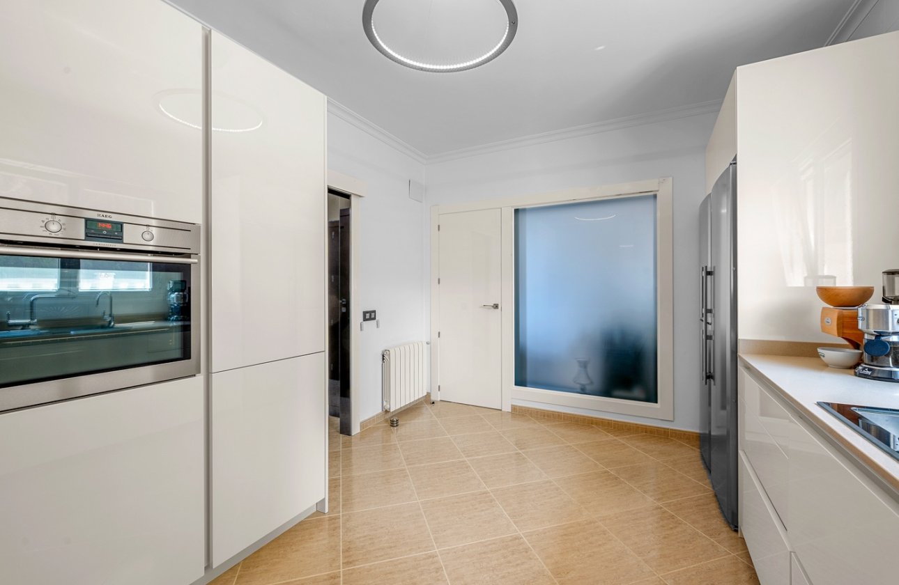 Resale - Villa - Benissa