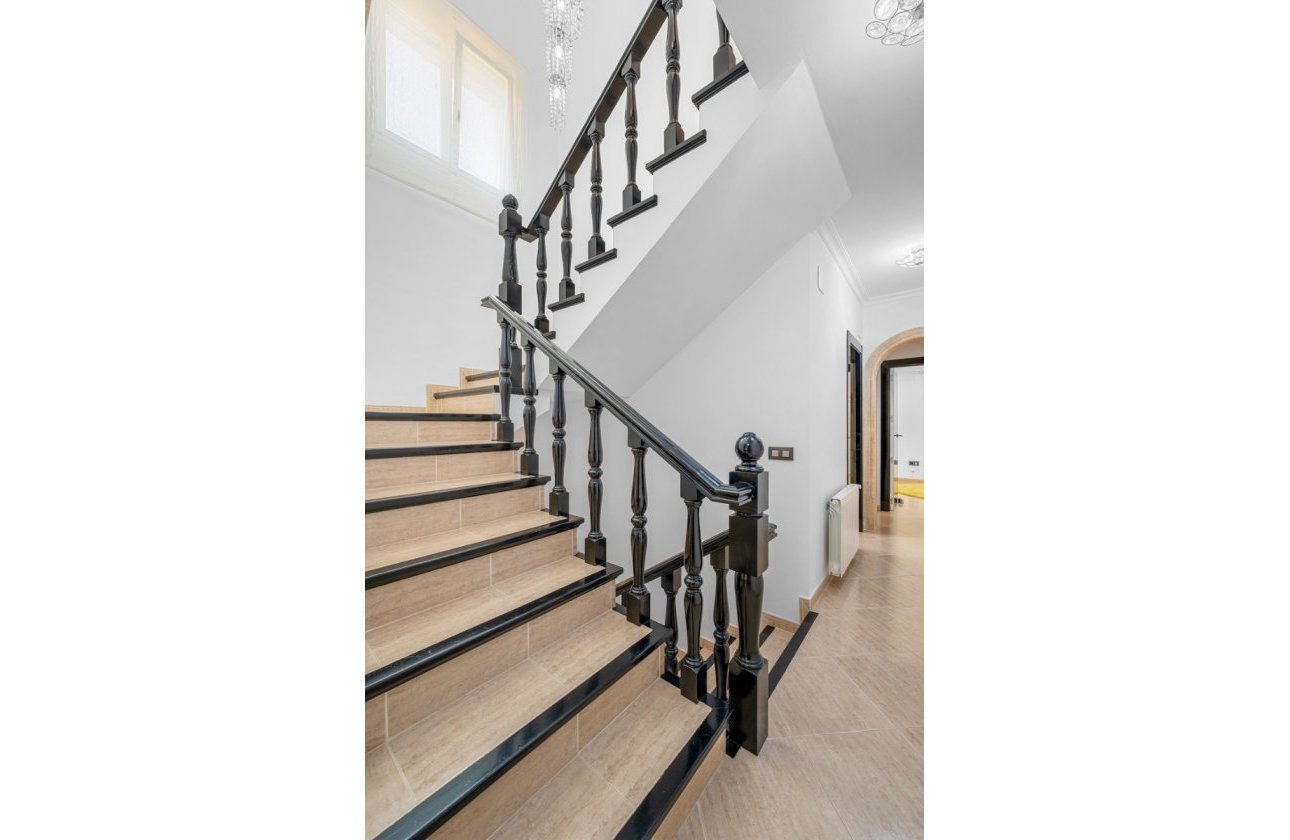 Resale - Villa - Benissa