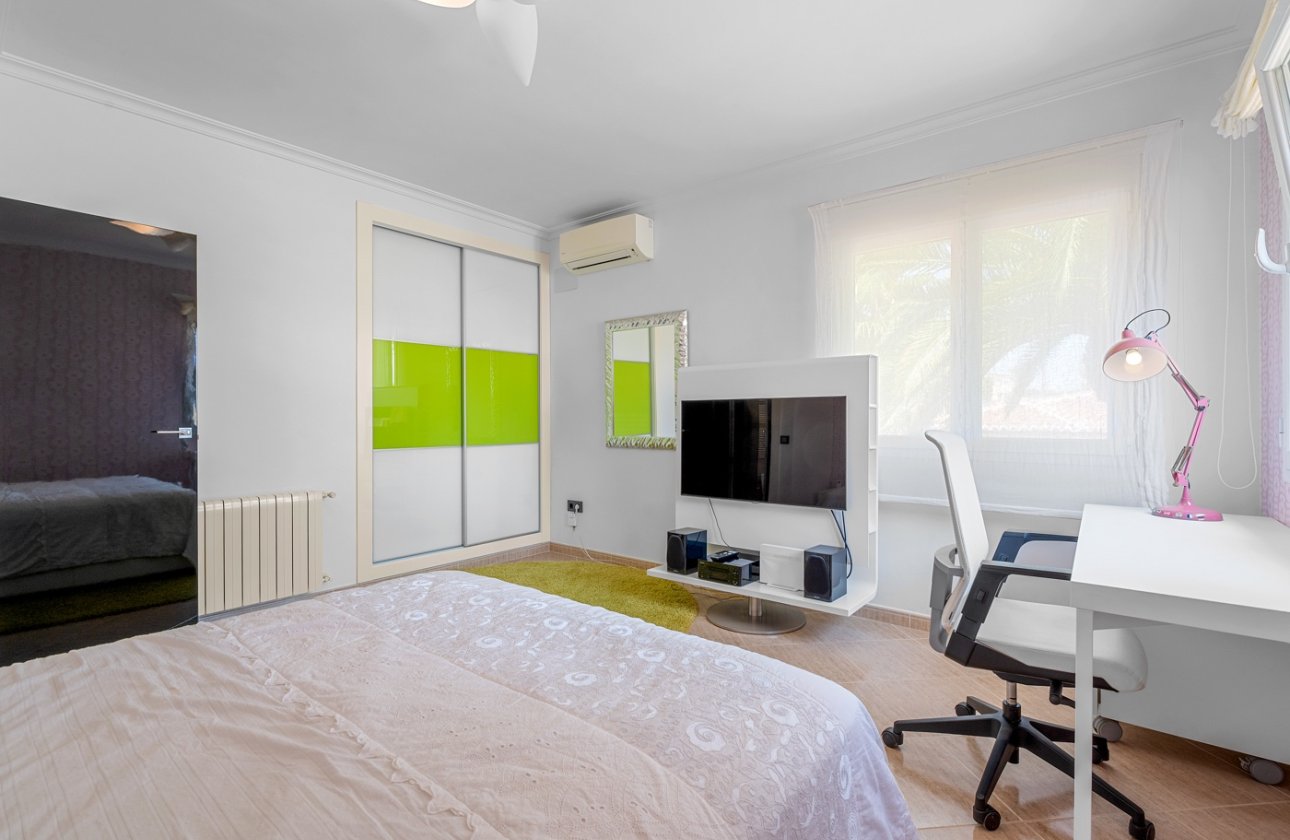 Resale - Villa - Benissa