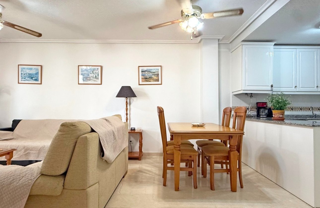 Resale - Apartment / flat - Orihuela Costa - Villamartín