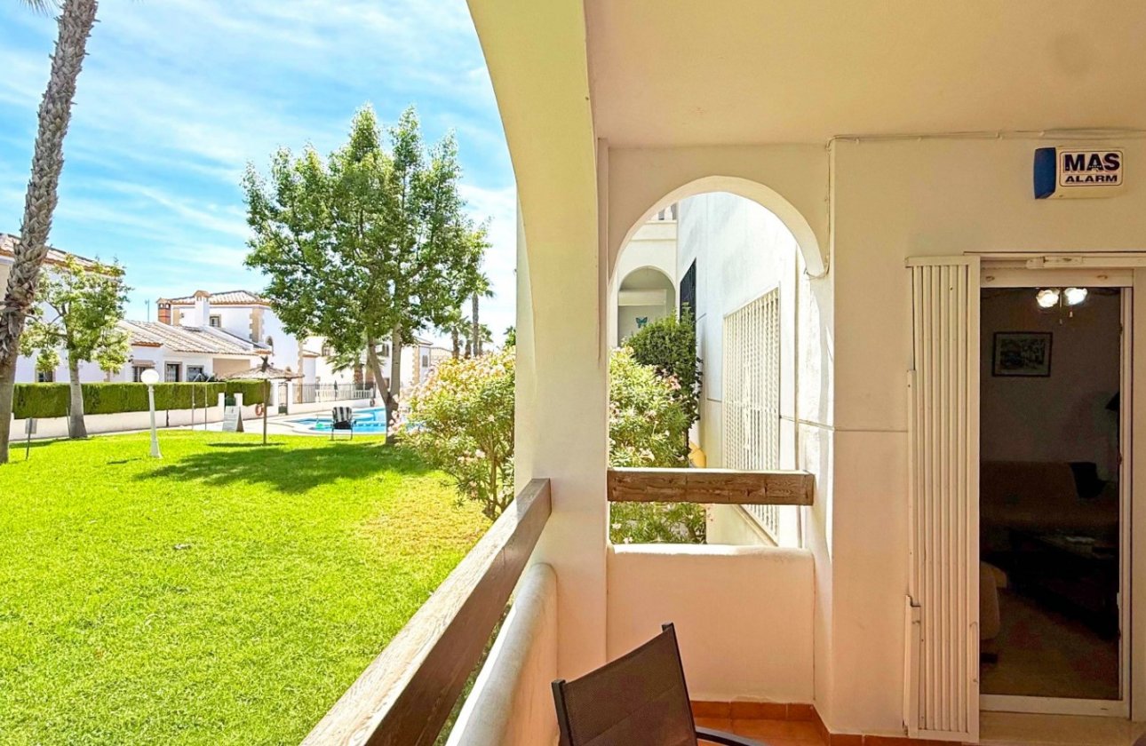 Resale - Apartment / flat - Orihuela Costa - Villamartín