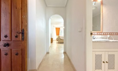Resale - Apartment / flat - Orihuela Costa - Villamartín