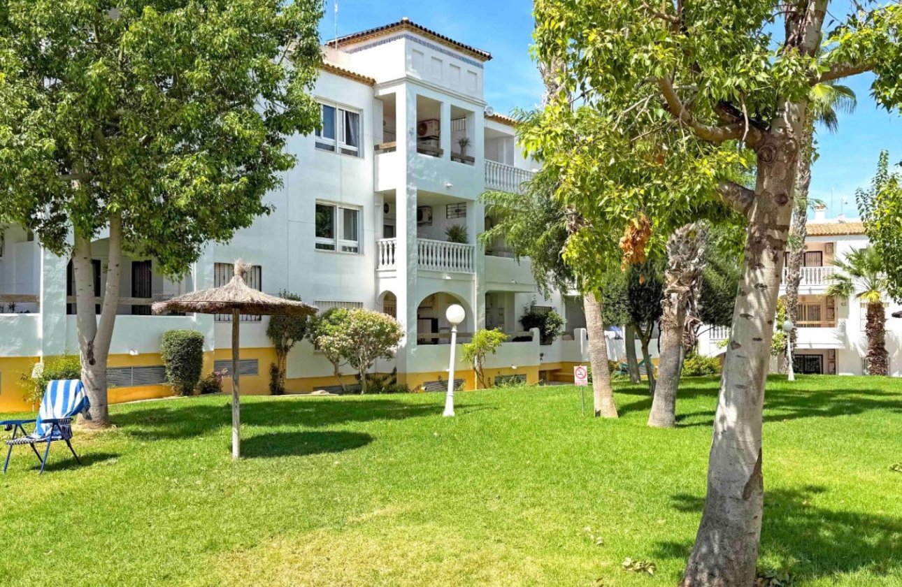 Resale - Apartment / flat - Orihuela Costa - Villamartín