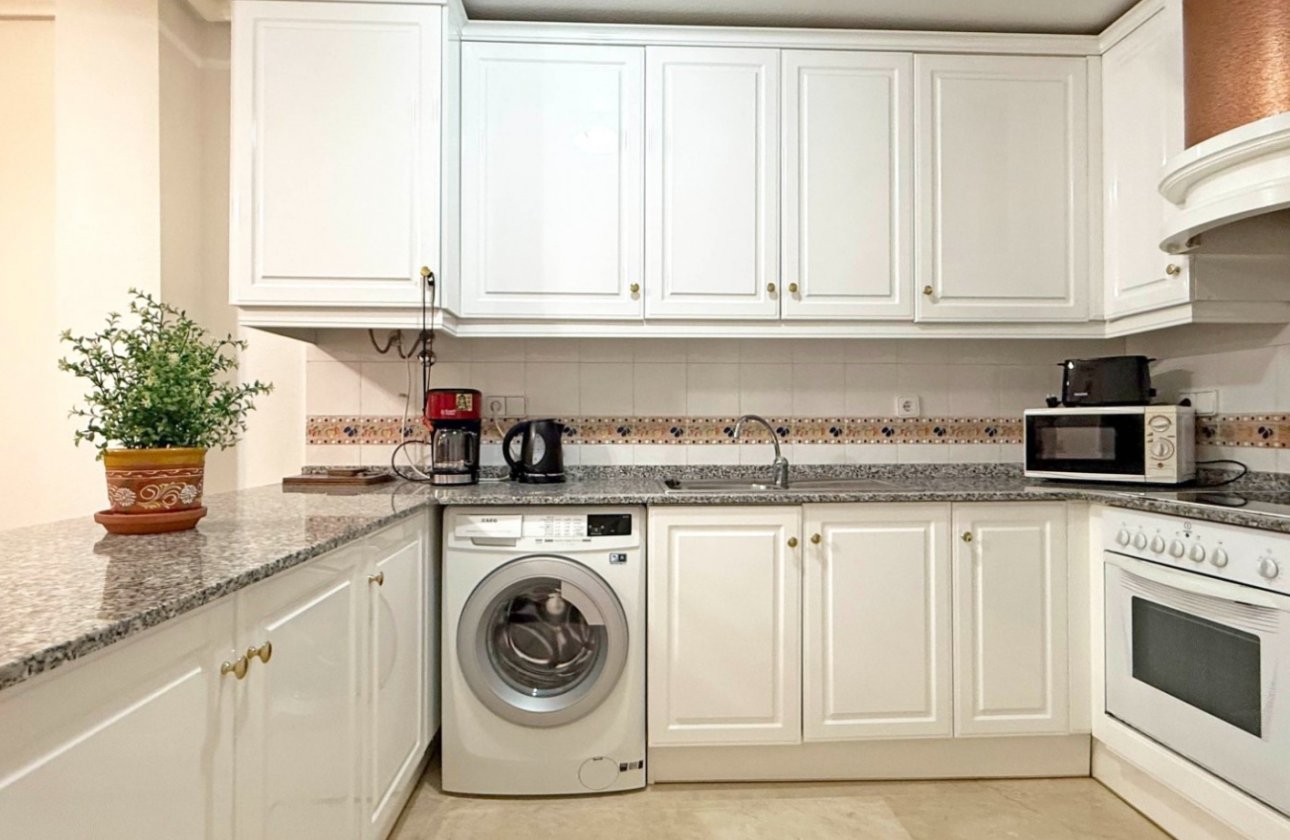 Resale - Apartment / flat - Orihuela Costa - Villamartín