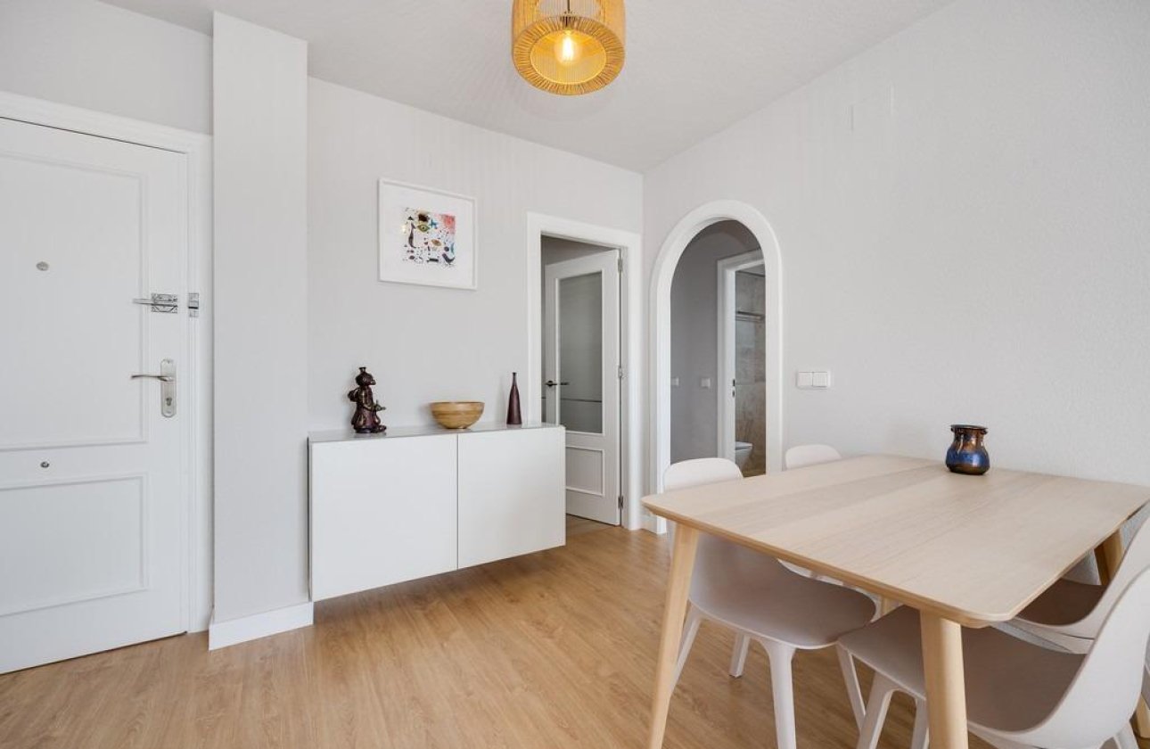 Resale - Apartment / flat - Orihuela Costa - Campoamor