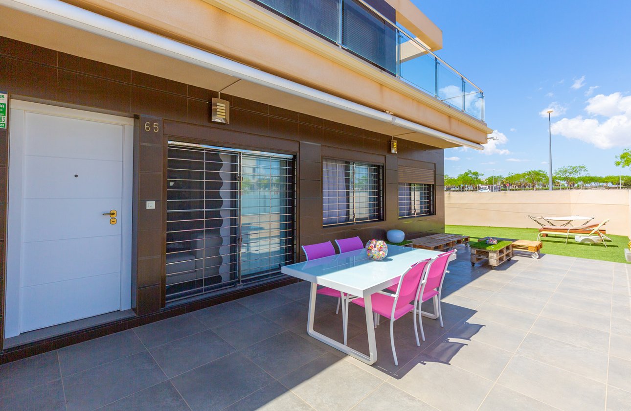 Resale - Apartment / flat - Pilar de la Horadada - Torre De La Horadada