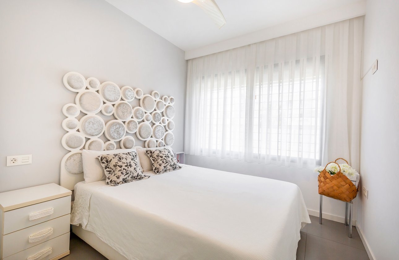 Resale - Apartment / flat - Pilar de la Horadada - Torre De La Horadada