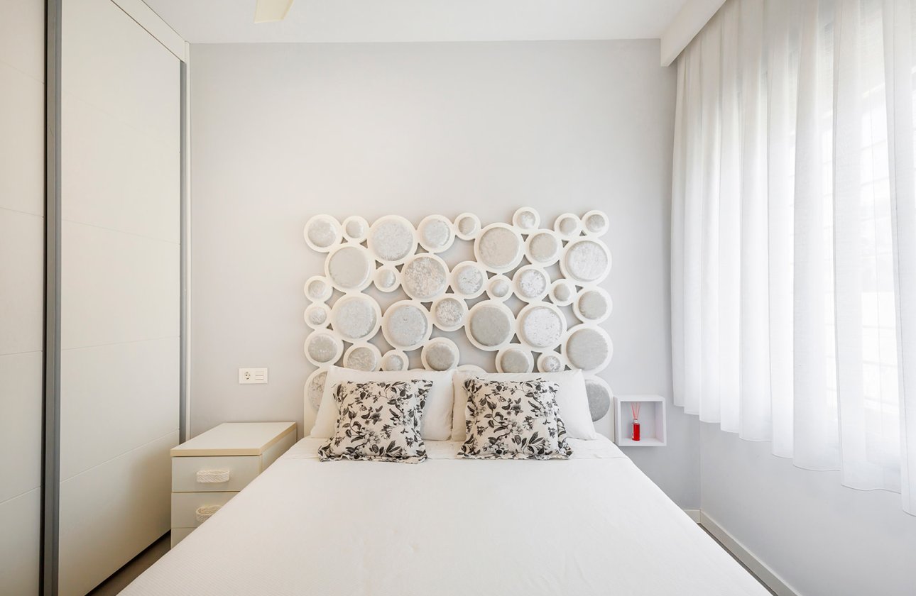 Resale - Apartment / flat - Pilar de la Horadada - Torre De La Horadada