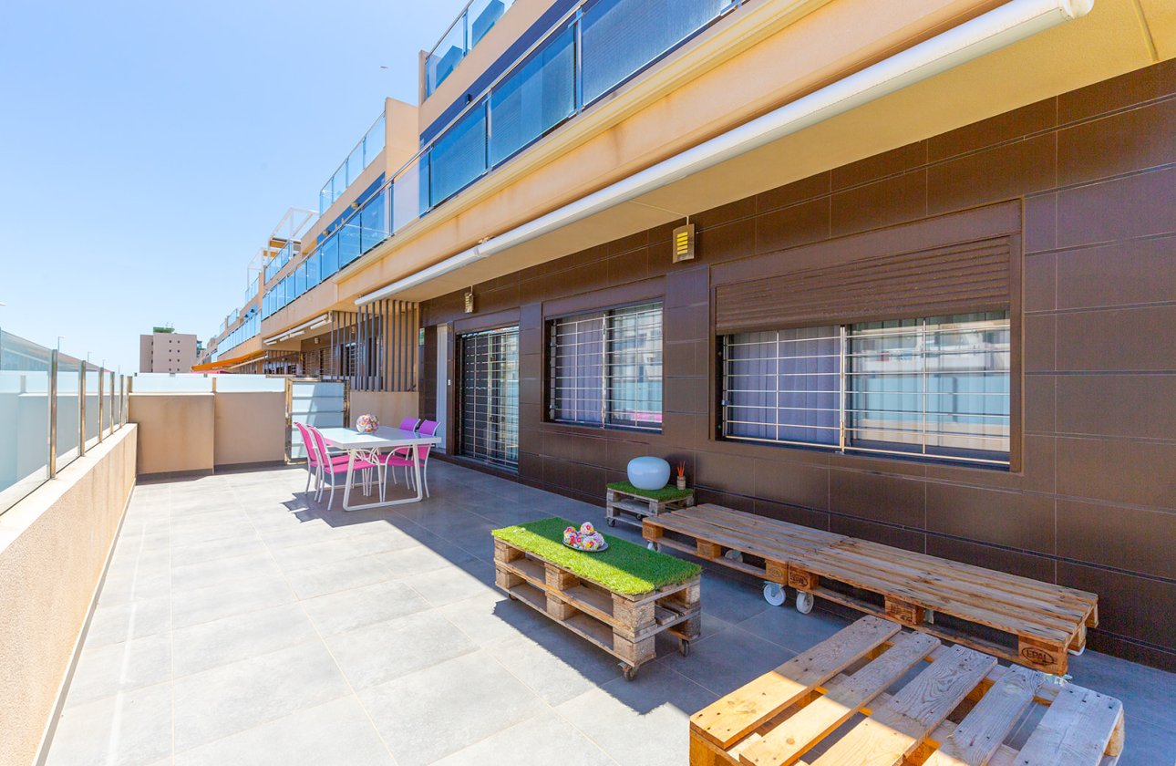 Resale - Apartment / flat - Pilar de la Horadada - Torre De La Horadada