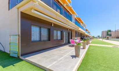 Resale - Apartment / flat - Pilar de la Horadada - Torre De La Horadada