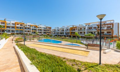Resale - Apartment / flat - Orihuela Costa - Villamartín