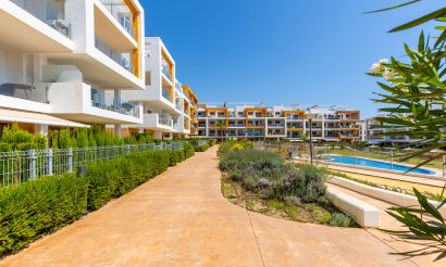 Resale - Apartment / flat - Orihuela Costa - Villamartín
