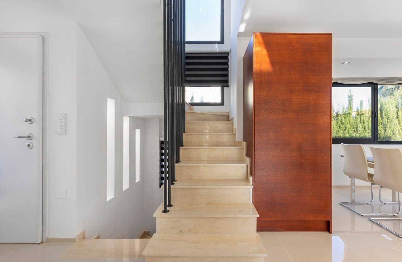 Resale - Villa - Orihuela Costa - La Zenia