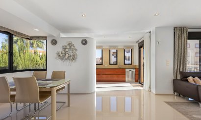 Resale - Villa - Orihuela Costa - La Zenia