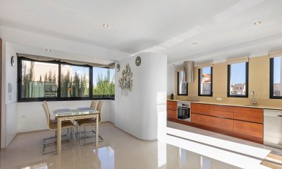 Resale - Villa - Orihuela Costa - La Zenia