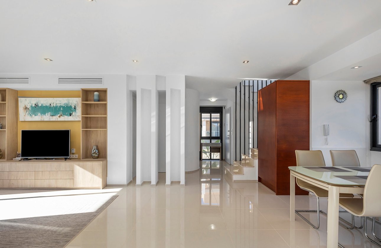 Resale - Villa - Orihuela Costa - La Zenia