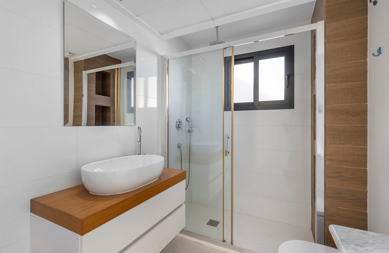 Resale - Villa - Orihuela Costa - La Zenia