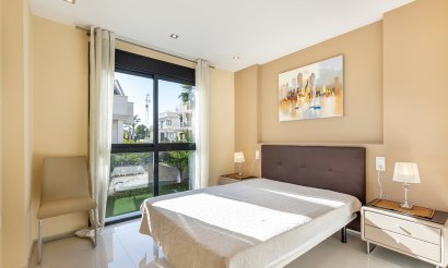 Resale - Villa - Orihuela Costa - La Zenia