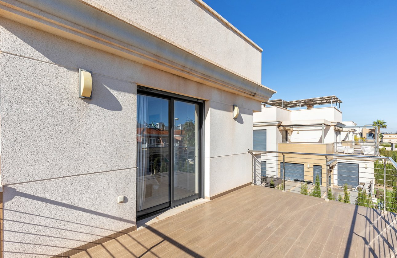 Resale - Villa - Orihuela Costa - La Zenia