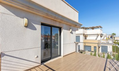 Resale - Villa - Orihuela Costa - La Zenia
