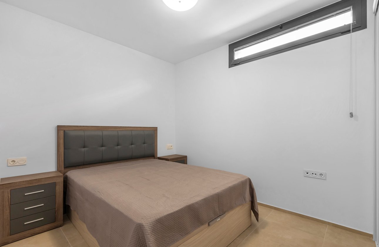 Resale - Villa - Orihuela Costa - La Zenia