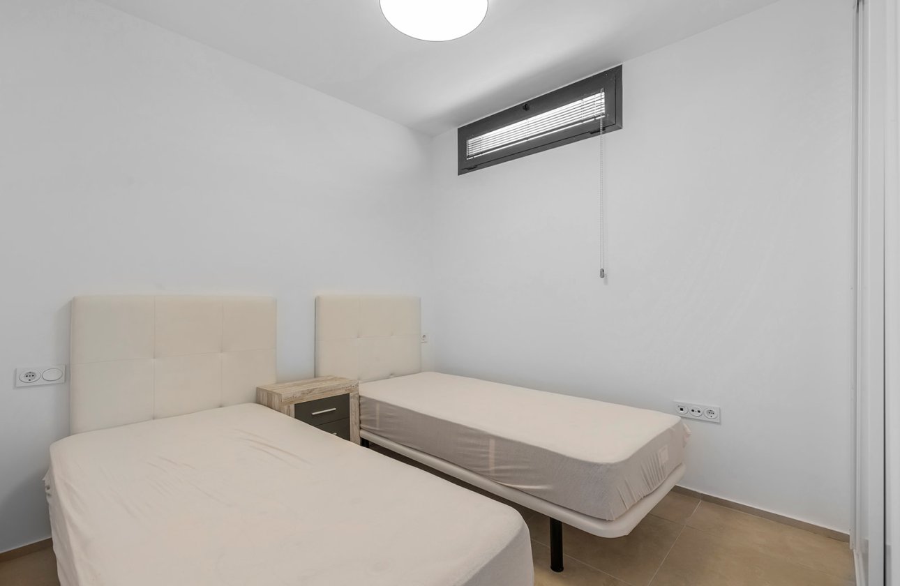 Resale - Villa - Orihuela Costa - La Zenia