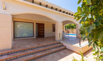 Resale - Villa - Orihuela Costa - Punta Prima