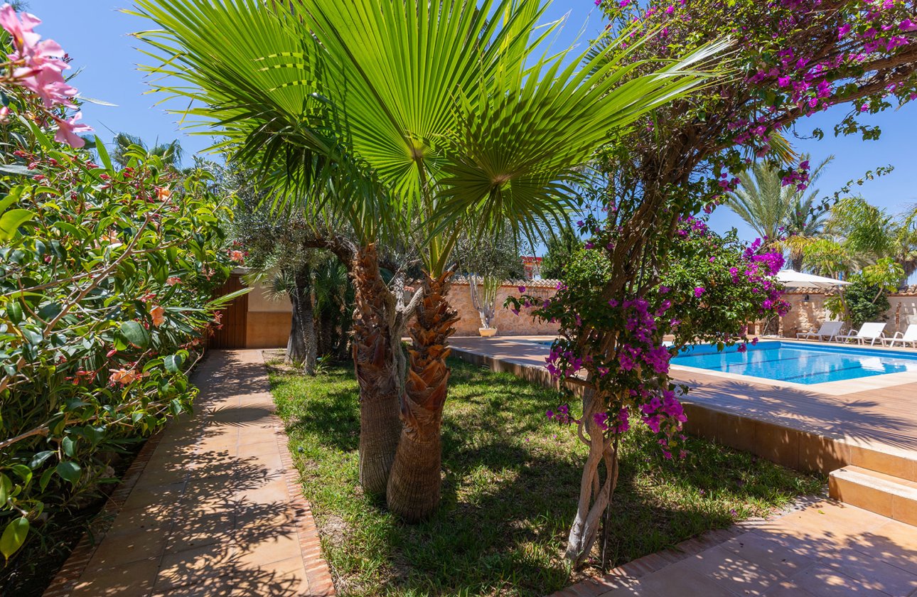 Resale - Villa - Orihuela Costa - Punta Prima