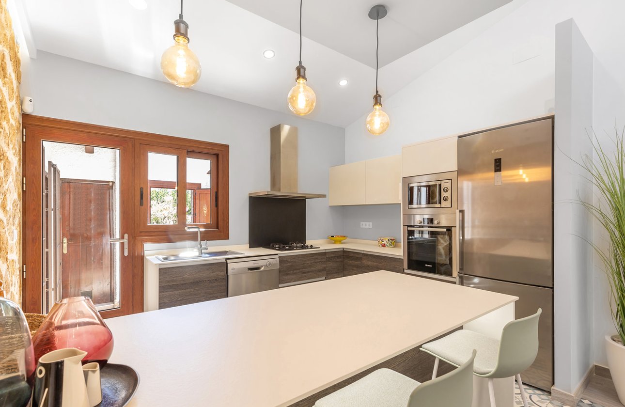 Resale - Villa - Orihuela Costa - Punta Prima