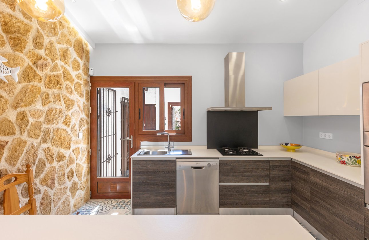 Resale - Villa - Orihuela Costa - Punta Prima