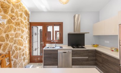 Resale - Villa - Orihuela Costa - Punta Prima