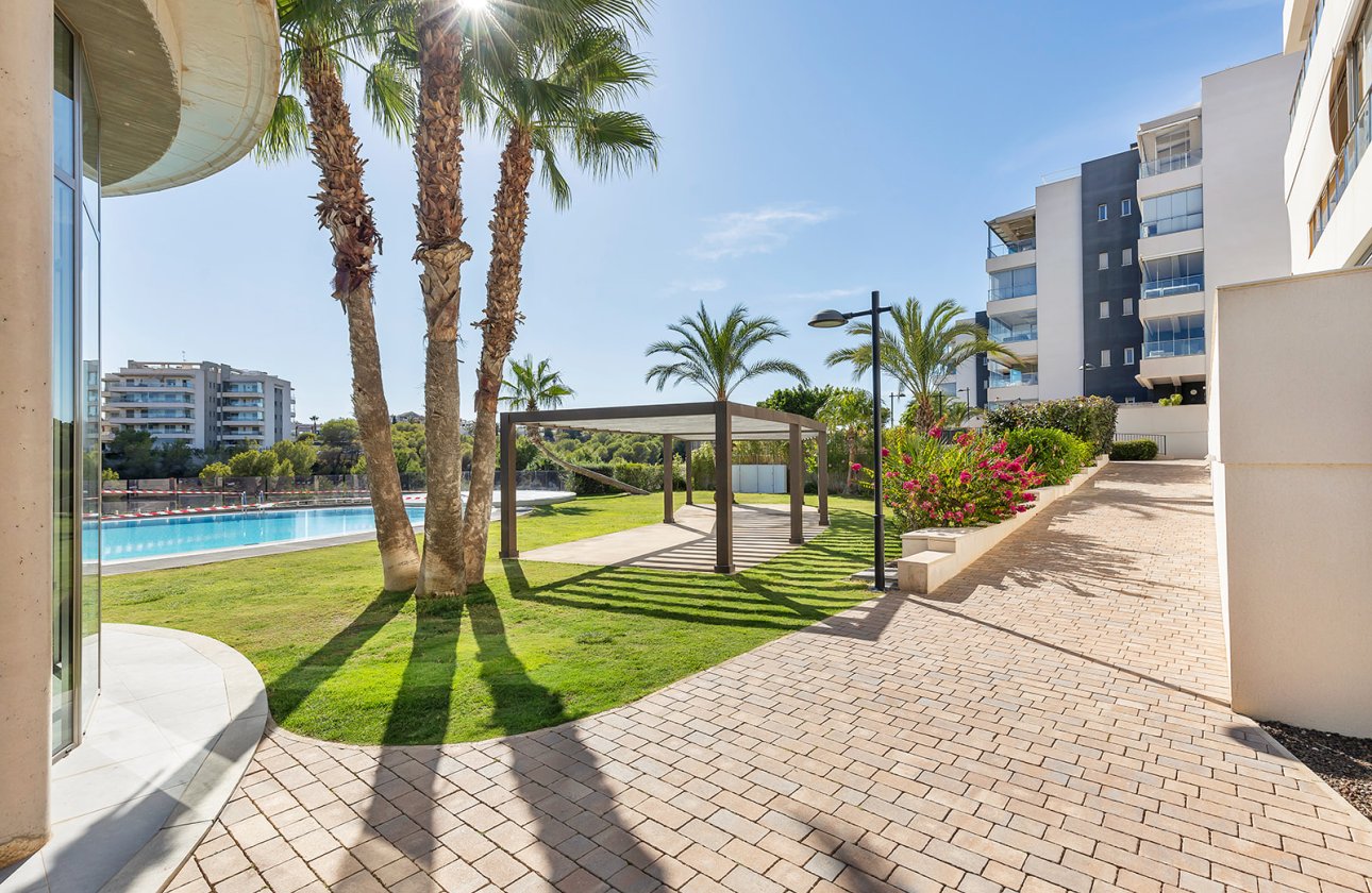 Resale - Apartment / flat - Orihuela Costa - Villamartín