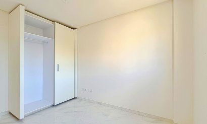 Resale - Apartment / flat - Orihuela Costa - Villamartín