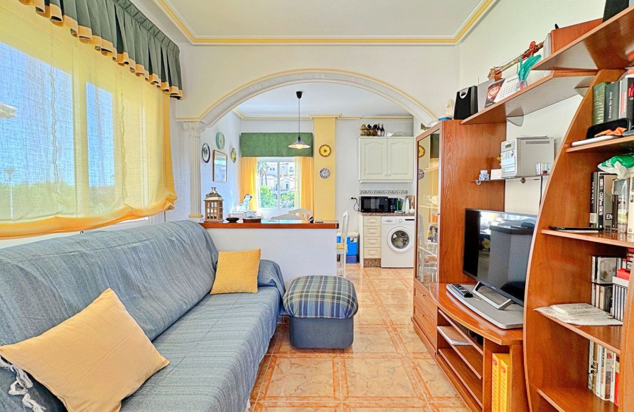 Resale - Apartment / flat - Orihuela Costa - La Zenia