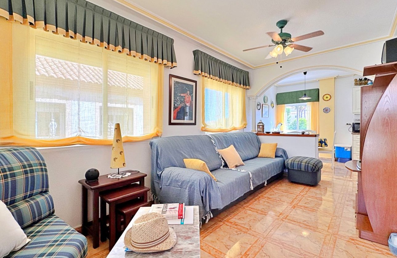 Resale - Apartment / flat - Orihuela Costa - La Zenia