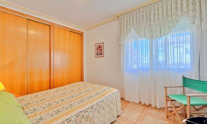 Resale - Apartment / flat - Orihuela Costa - La Zenia