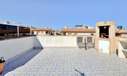 Resale - Apartment / flat - Orihuela Costa - La Zenia