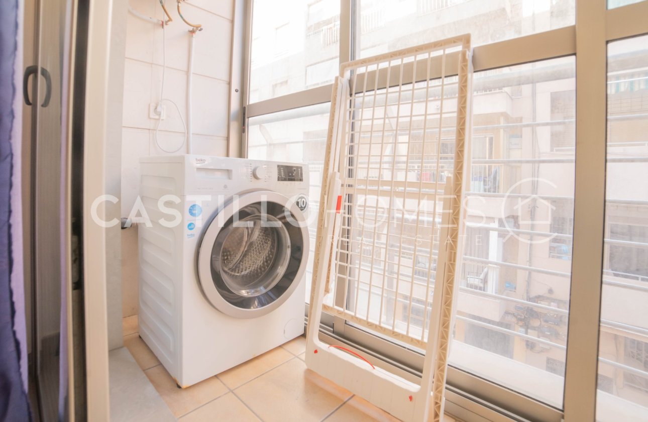 Resale - Apartment / flat - Torrevieja - Playa de los Locos