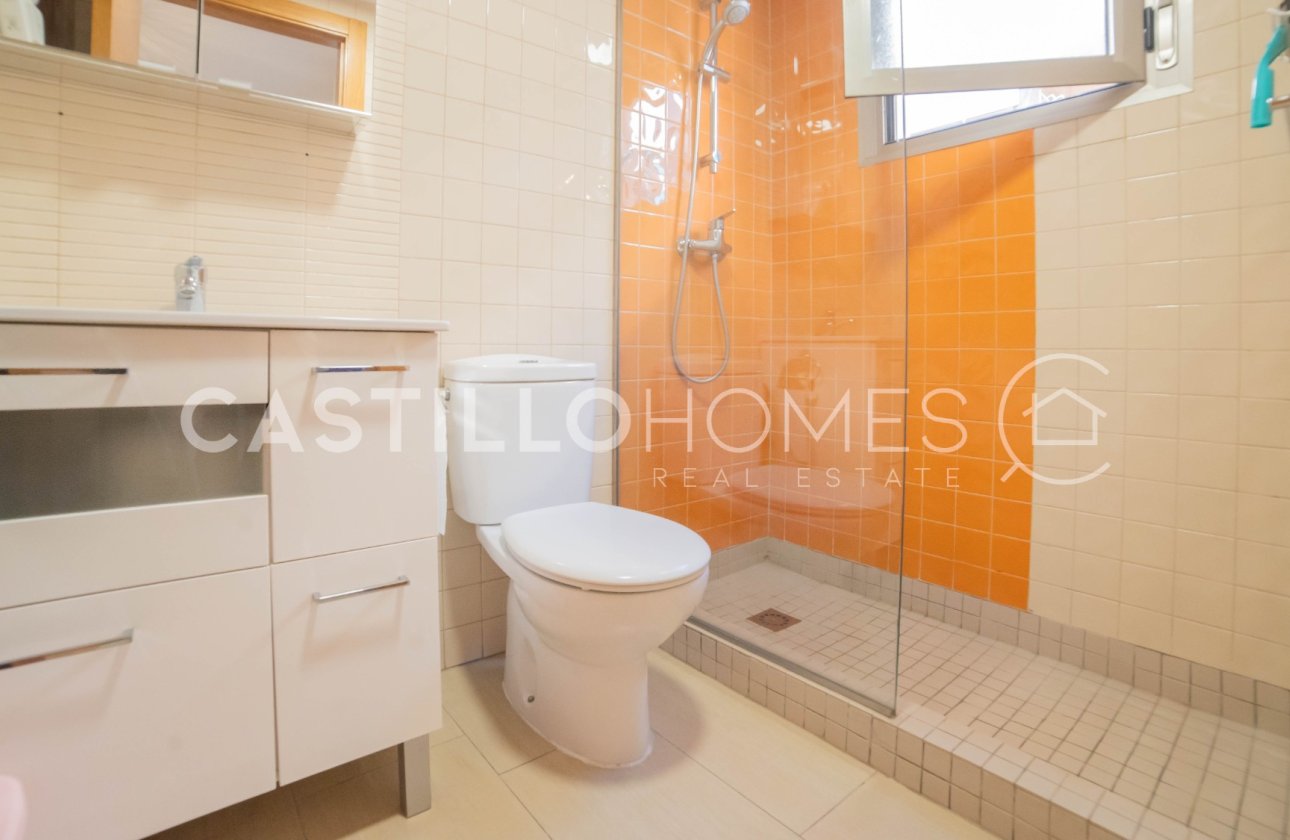 Resale - Apartment / flat - Torrevieja - Playa de los Locos