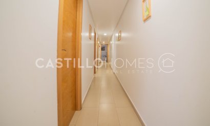 Resale - Apartment / flat - Torrevieja - Playa de los Locos