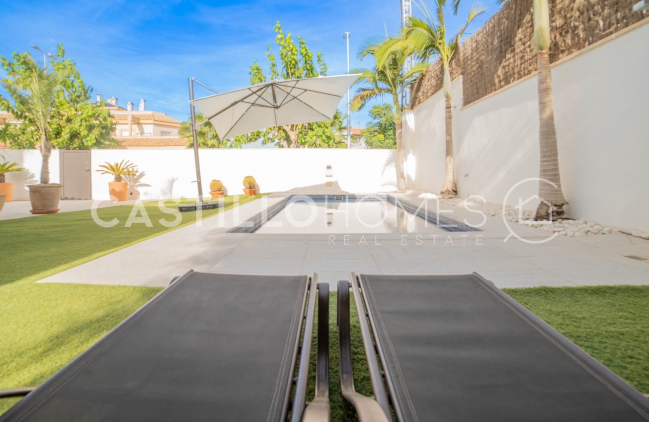 Resale - Villa - Pilar de la Horadada - Torre De La Horadada