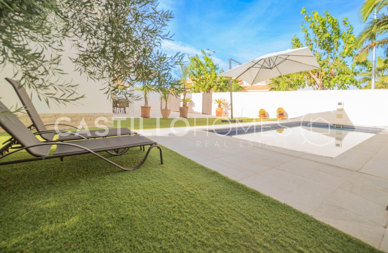 Resale - Villa - Pilar de la Horadada - Torre De La Horadada