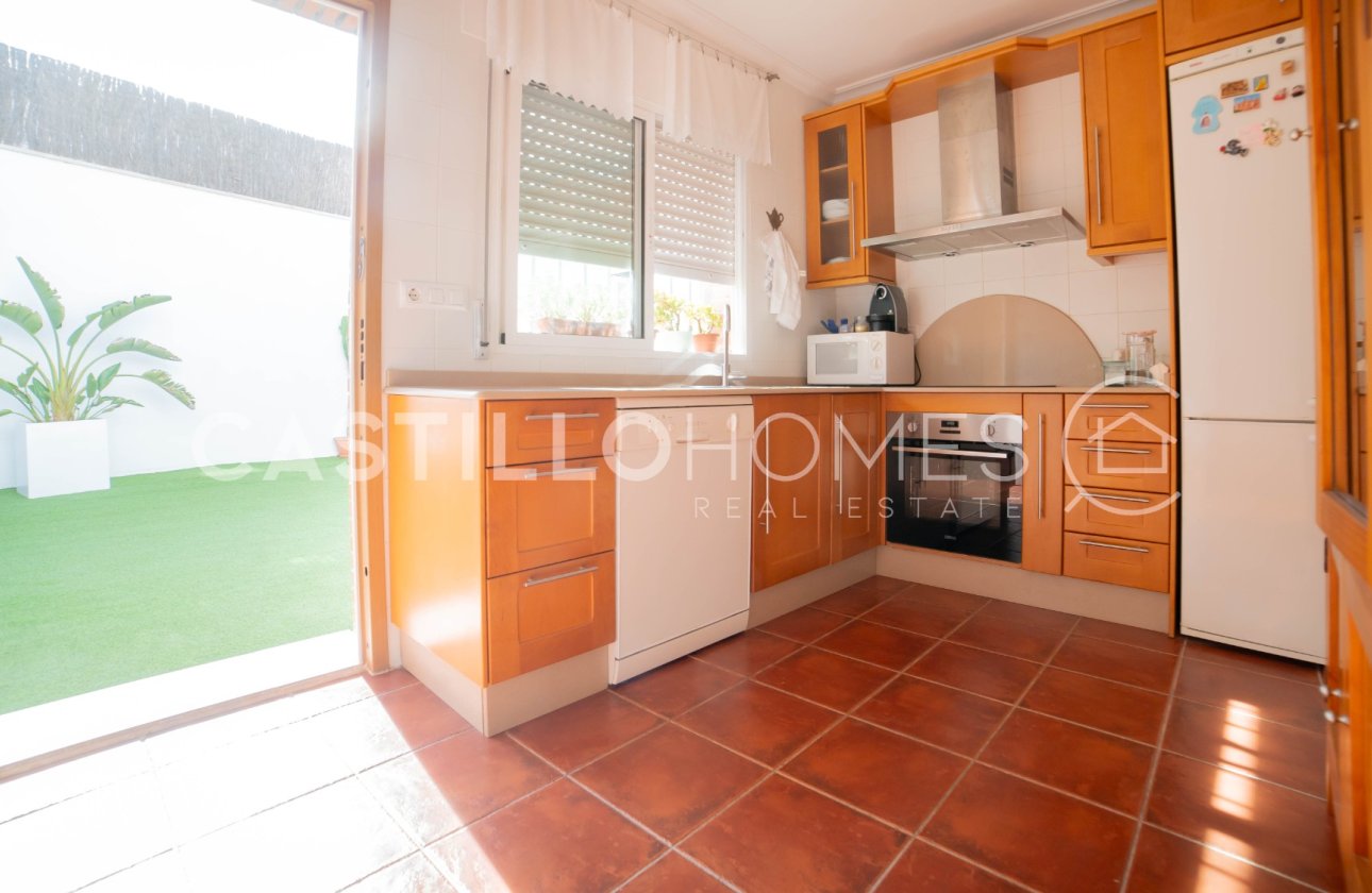 Resale - Villa - Pilar de la Horadada - Torre De La Horadada