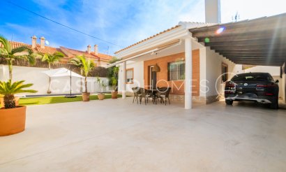 Resale - Villa - Pilar de la Horadada - Torre De La Horadada