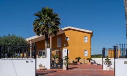Resale - Villa - Orihuela Costa - Orihuela