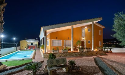 Resale - Villa - Orihuela Costa - Orihuela