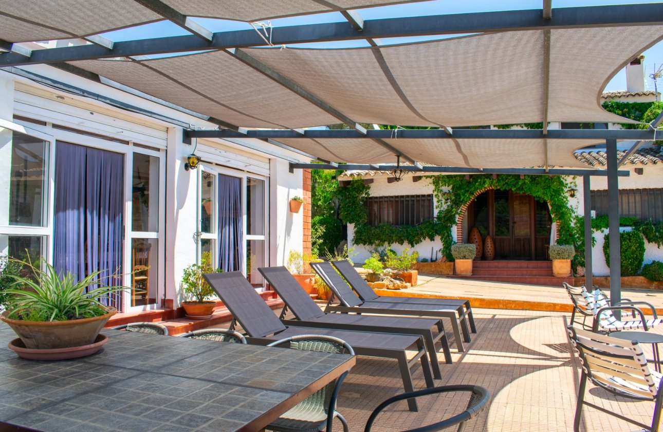 Resale - Villa - Onil