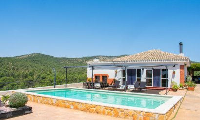 Resale - Villa - Onil