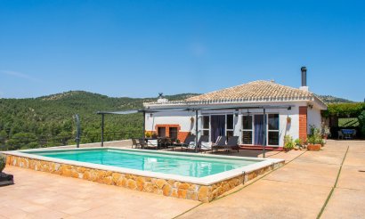 Resale - Villa - Onil