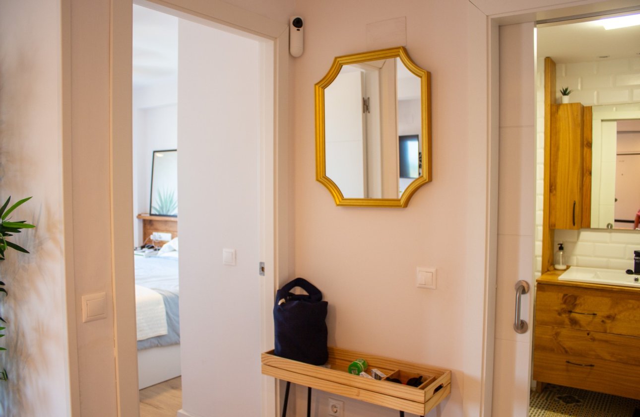 Resale - Apartment / flat - Torrevieja - La Mata